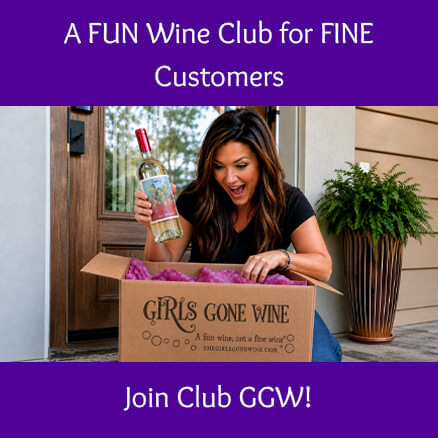 Women holding a box with the GGW logo on it